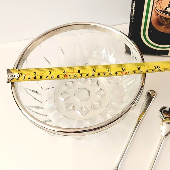 Crystal salad bowl with utensils in their original box. - Picture 7 of 10